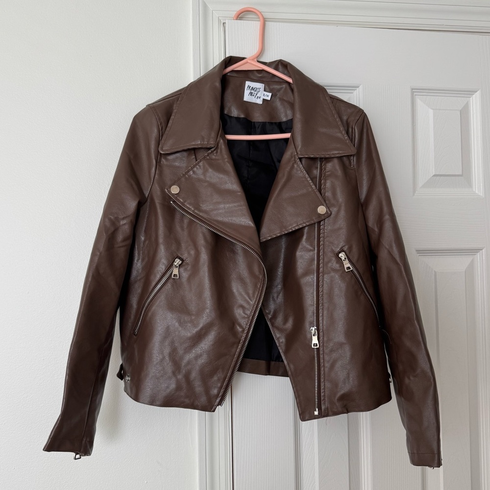 Women’s brown leather jacket